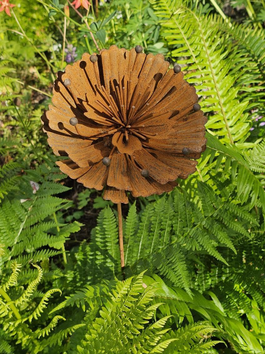 Persephone Flower Stake