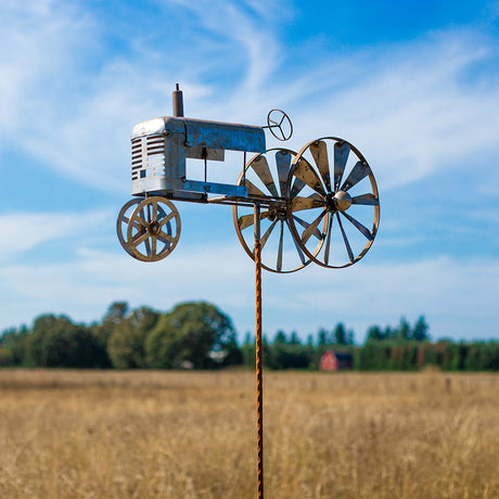 Tractor Spinner Stake