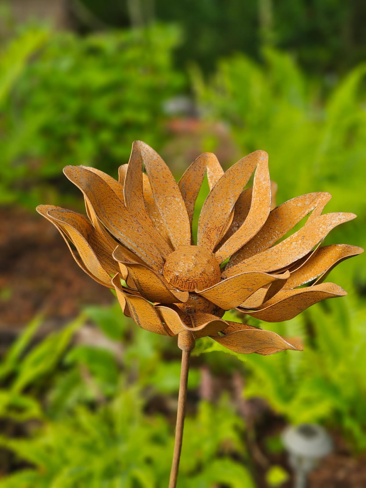 Seraphin Flower Stake