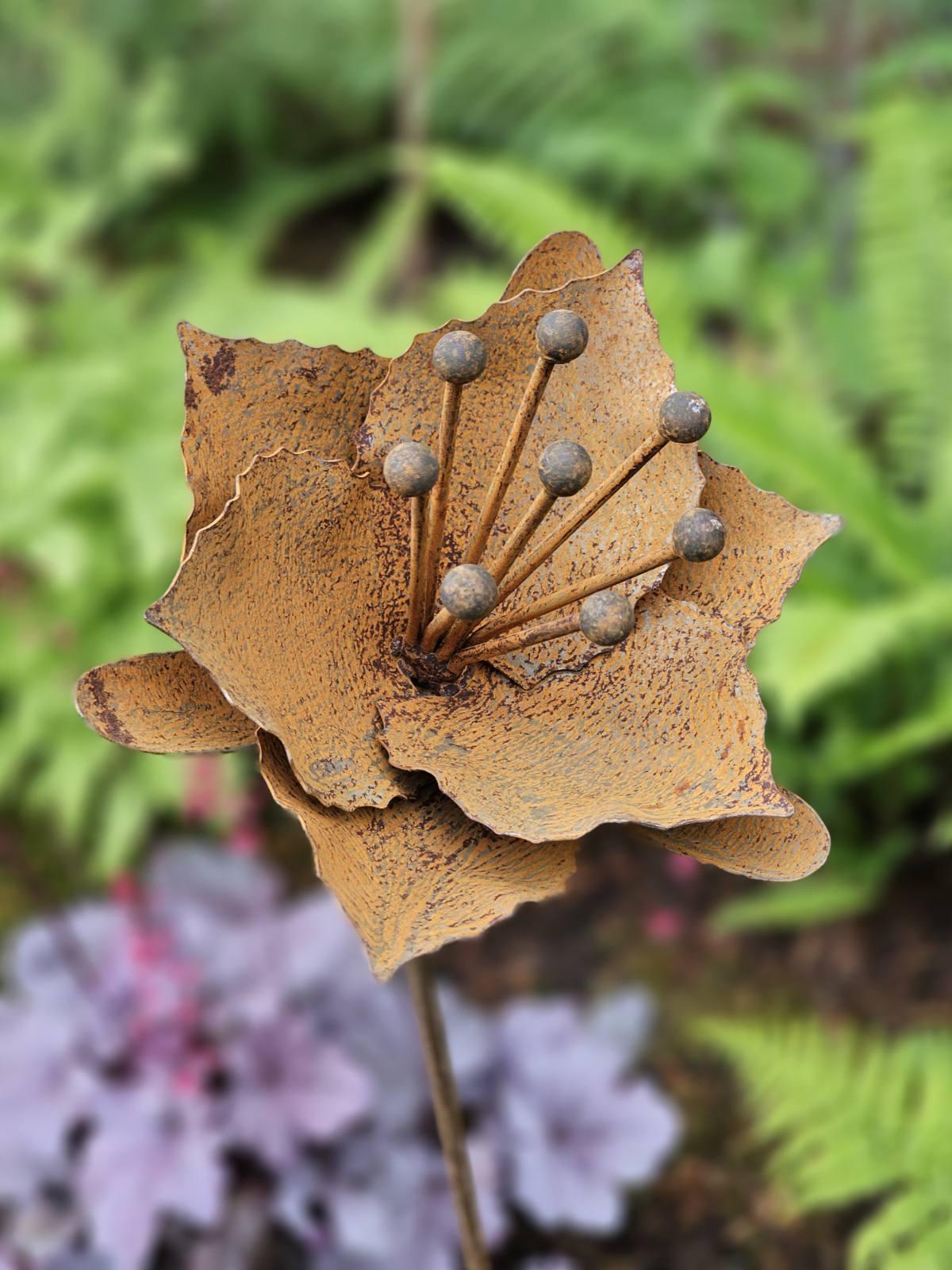 Zephyra Flower Stake