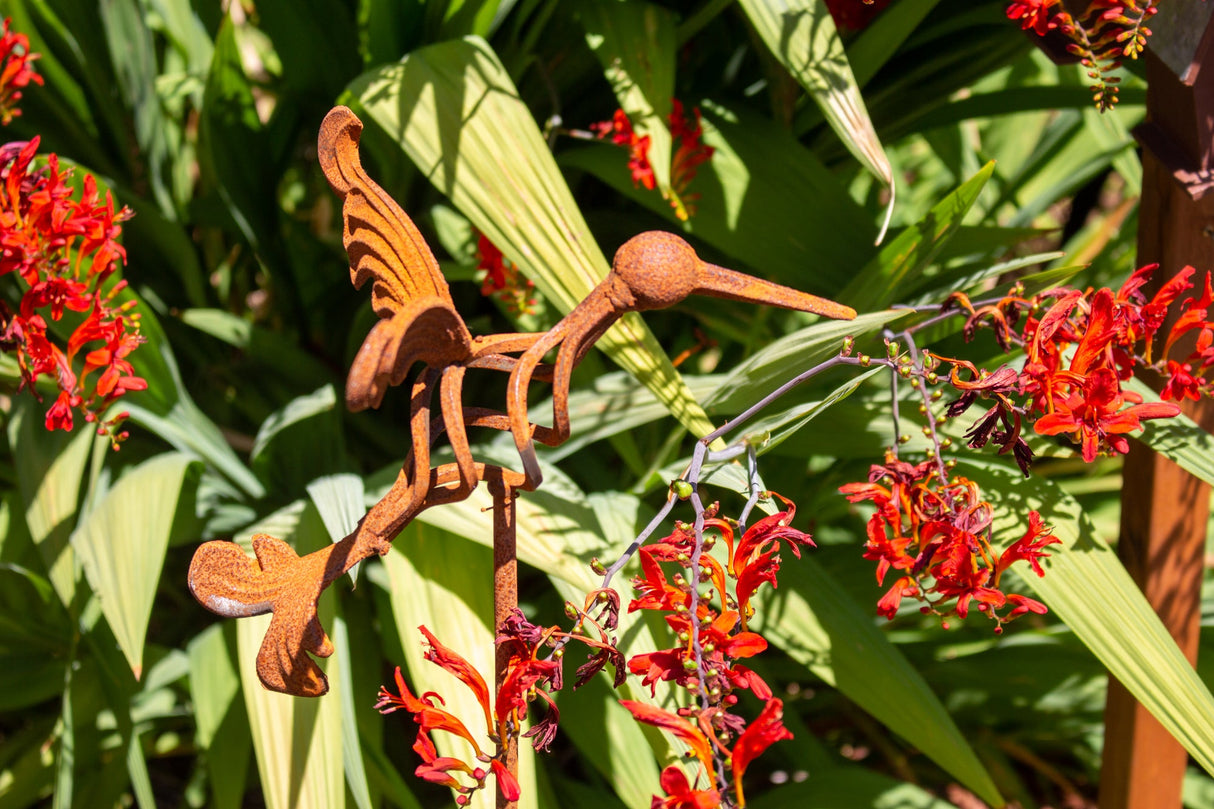Hummingbird Yard Stake