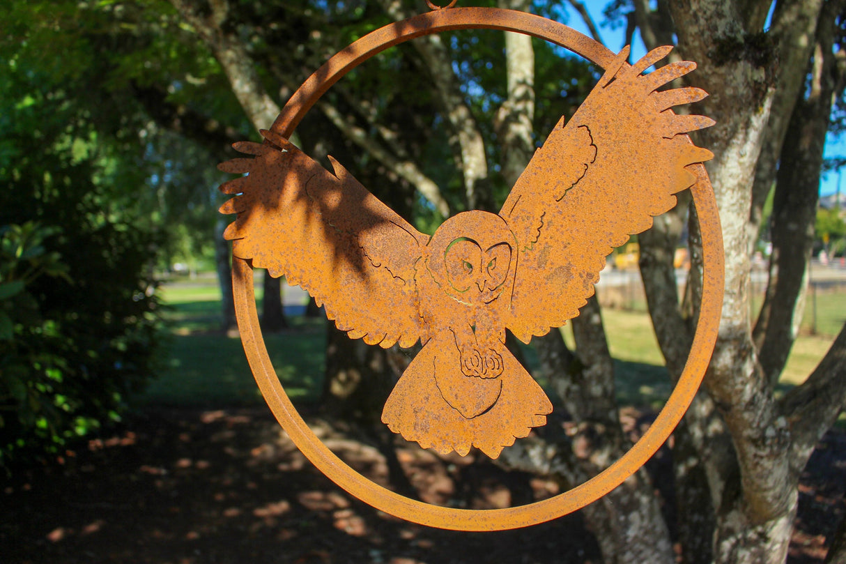 Swooping Barn Owl Ring
