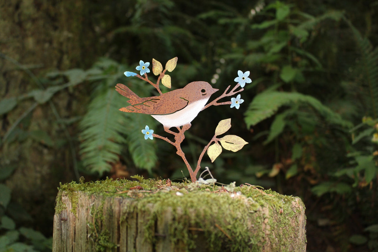 Upright Warbler with Flower