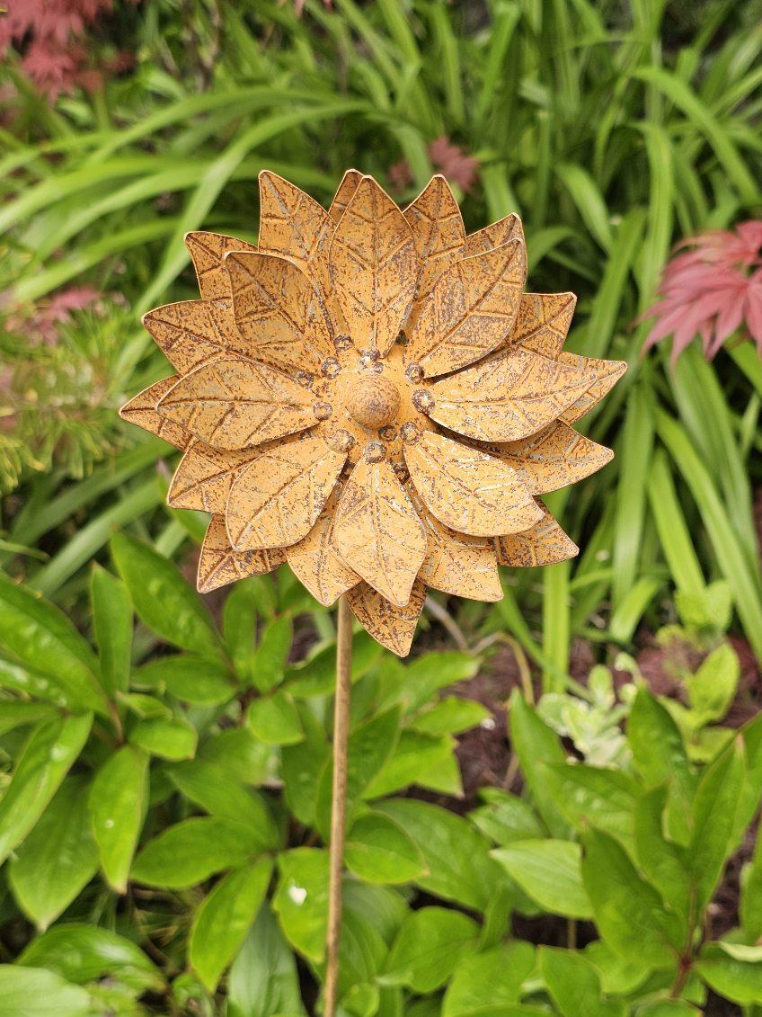 Aurelia Flower Stake