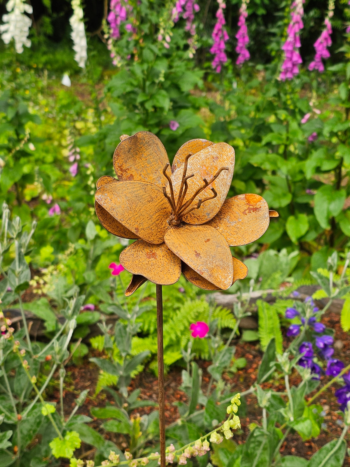 Delphine Flower Stake
