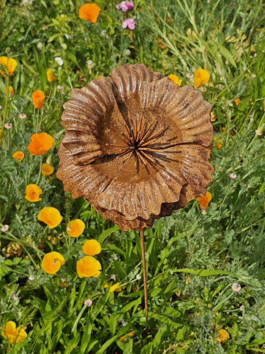 Marisol Flower Stake