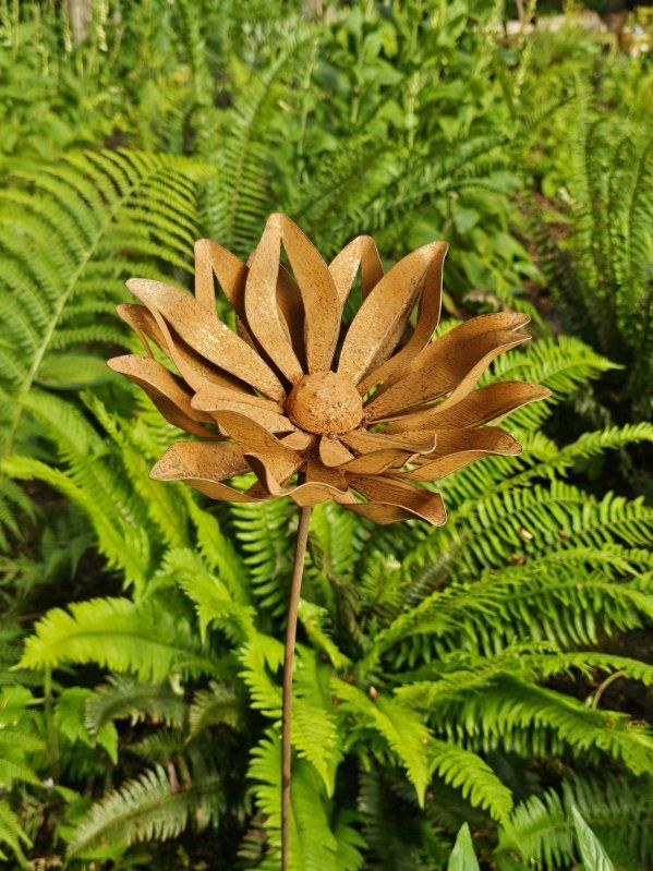 Seraphin Flower Stake